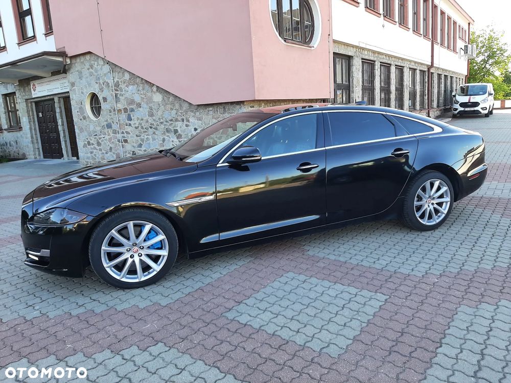 Jaguar Xj
