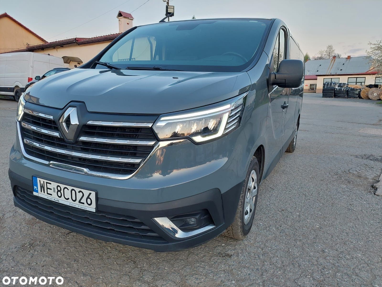Renault Trafic - 1