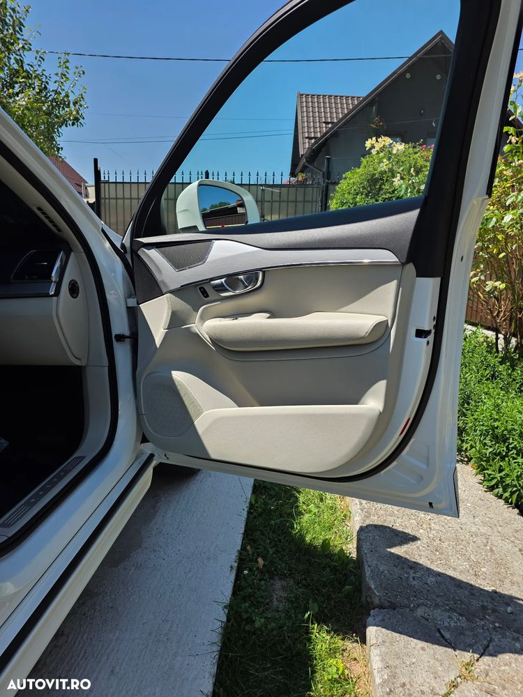 Volvo XC 90 D5 AWD Momentum - 12
