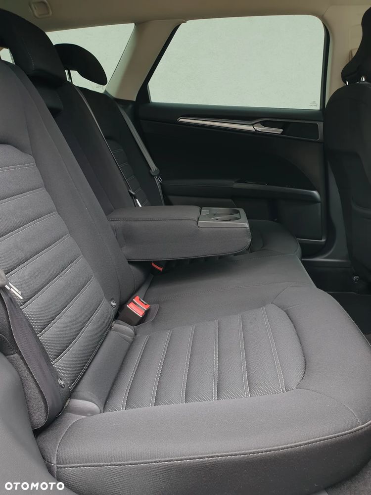 Ford Mondeo 2.0 TDCi Titanium - 35