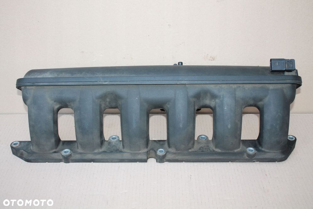 volvo v70 s80 xc70 v60 s60 xc60 3.0 t6 kolektor ssący 7g9n-9424 - 1