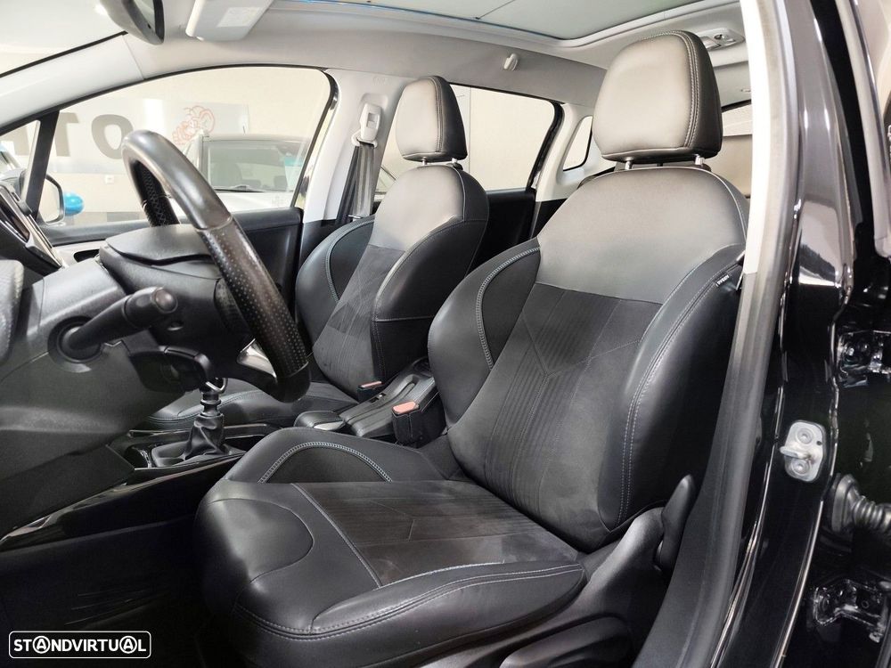 Peugeot 2008 1.6 BlueHDi Crossway - 12