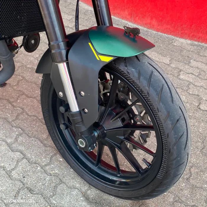 Benelli Leoncino 250 - 6