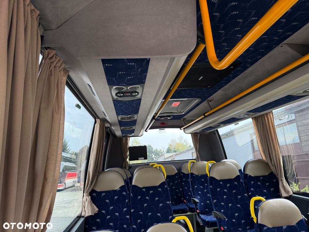 Iveco Rosero First - 12