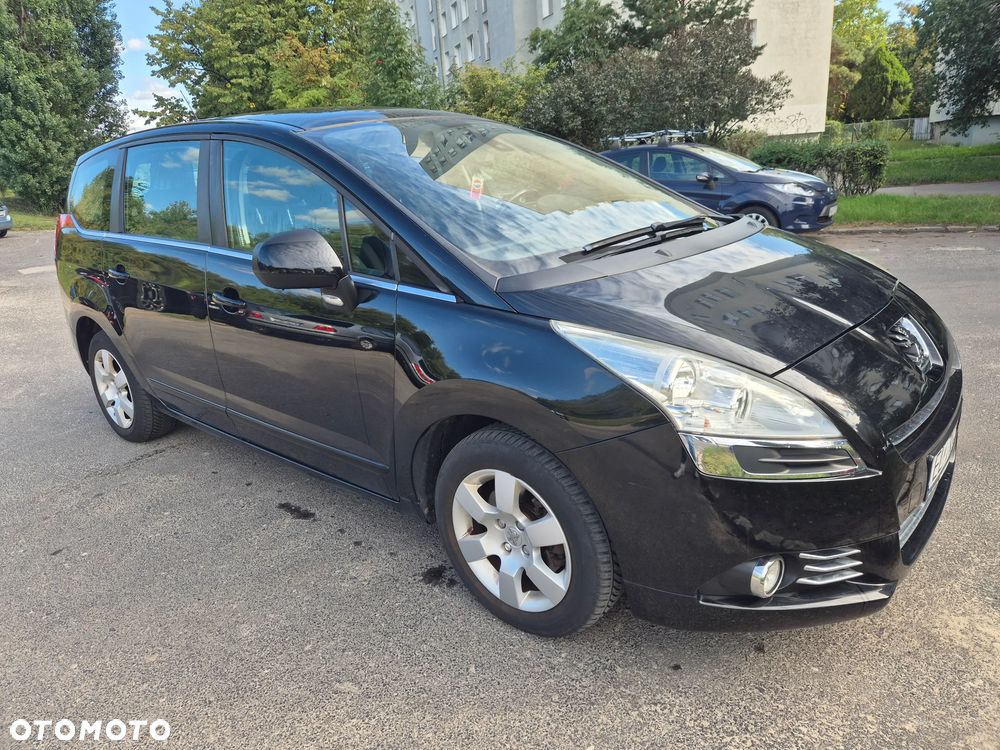 Peugeot 5008 1.6 THP Premium - 2