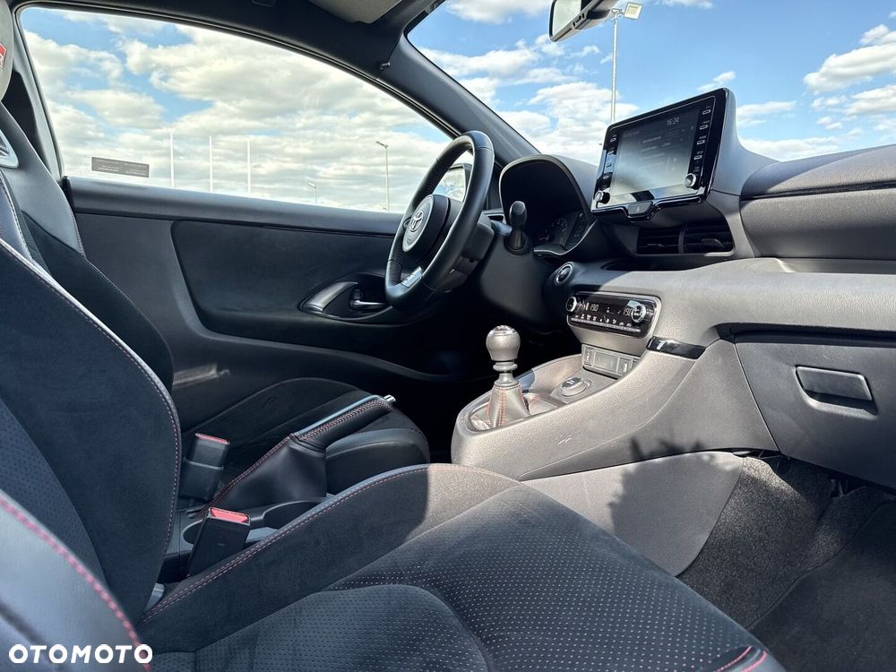 Toyota GR Yaris - 10