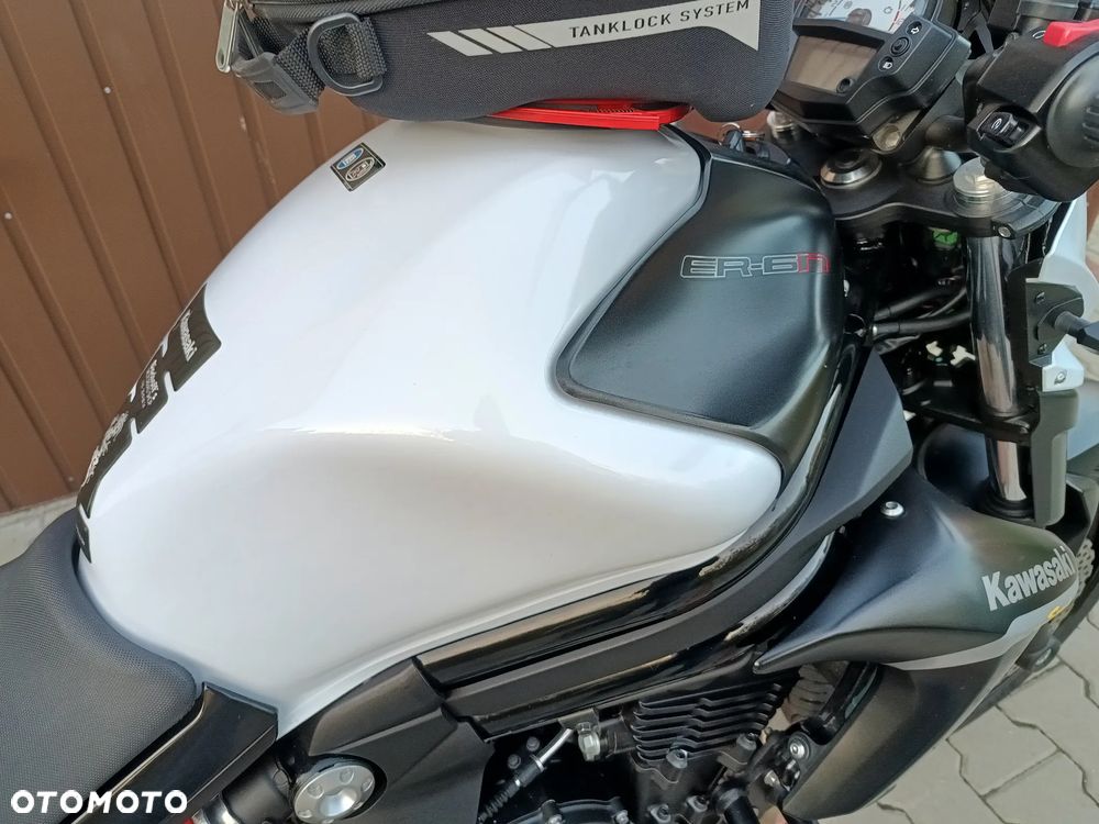 Kawasaki ER - 11