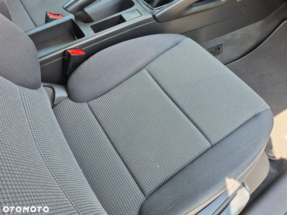 Audi A3 3-drzwiowe 1.6 S Line Sportpaket plus - 21