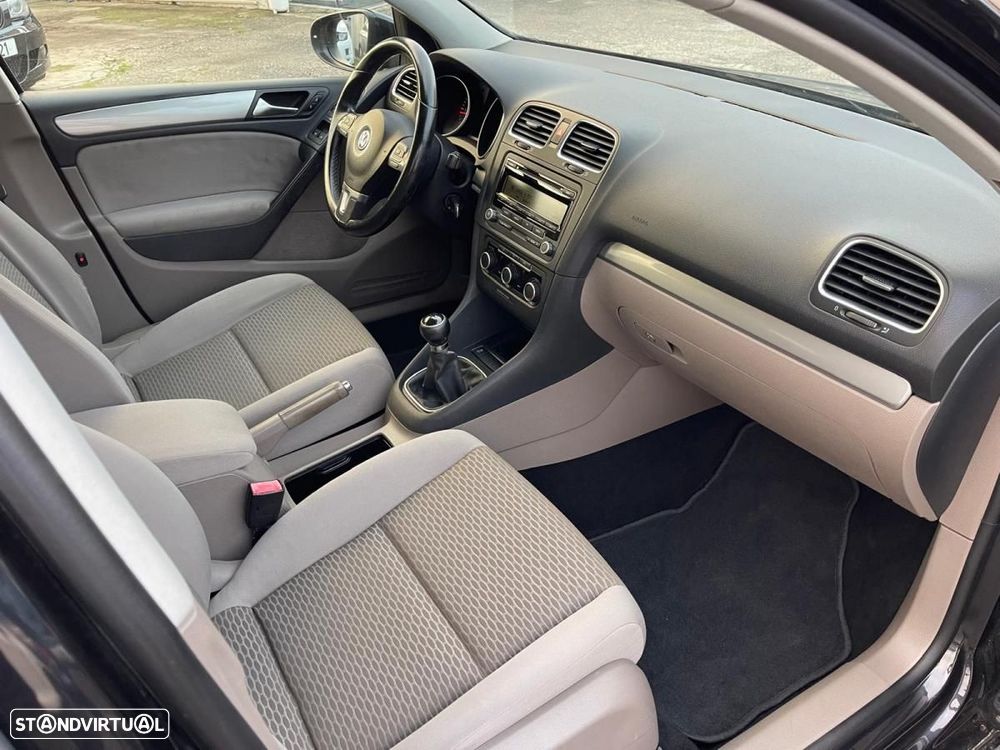 VW Golf 1.6 TDi Confortline - 20