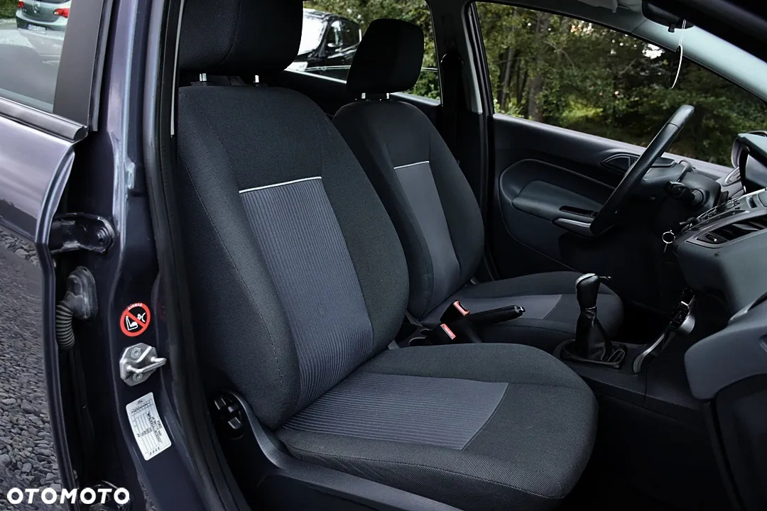 Ford Fiesta 1.25 Platinium X - 26