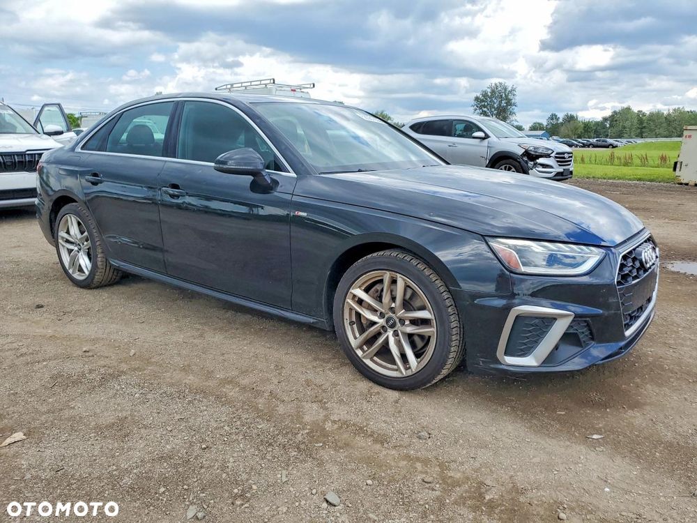Audi A4 Limousine - 4