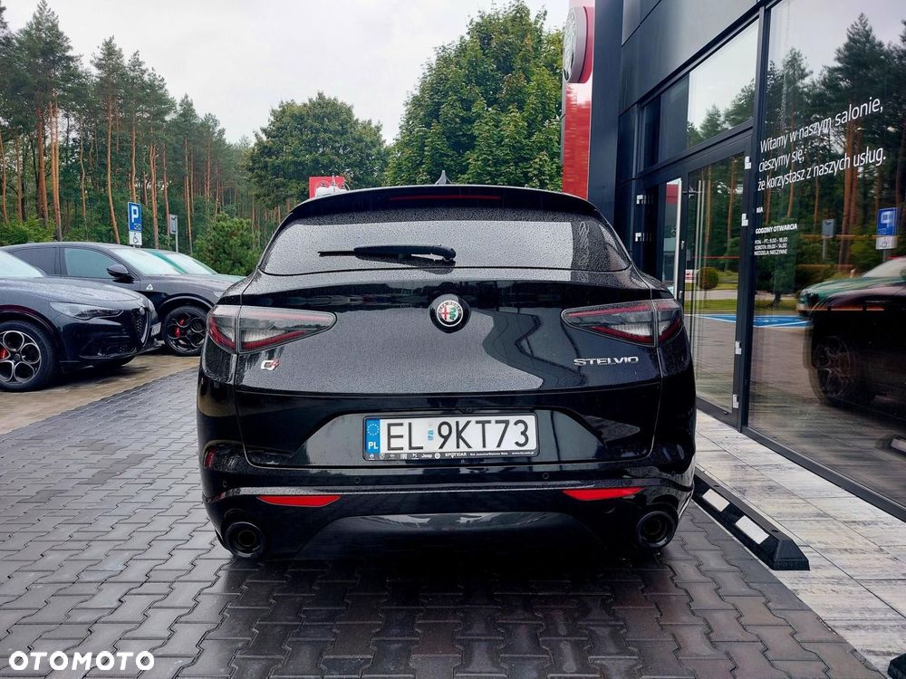 Alfa Romeo Stelvio 2.0 Turbo Veloce Q4 - 4