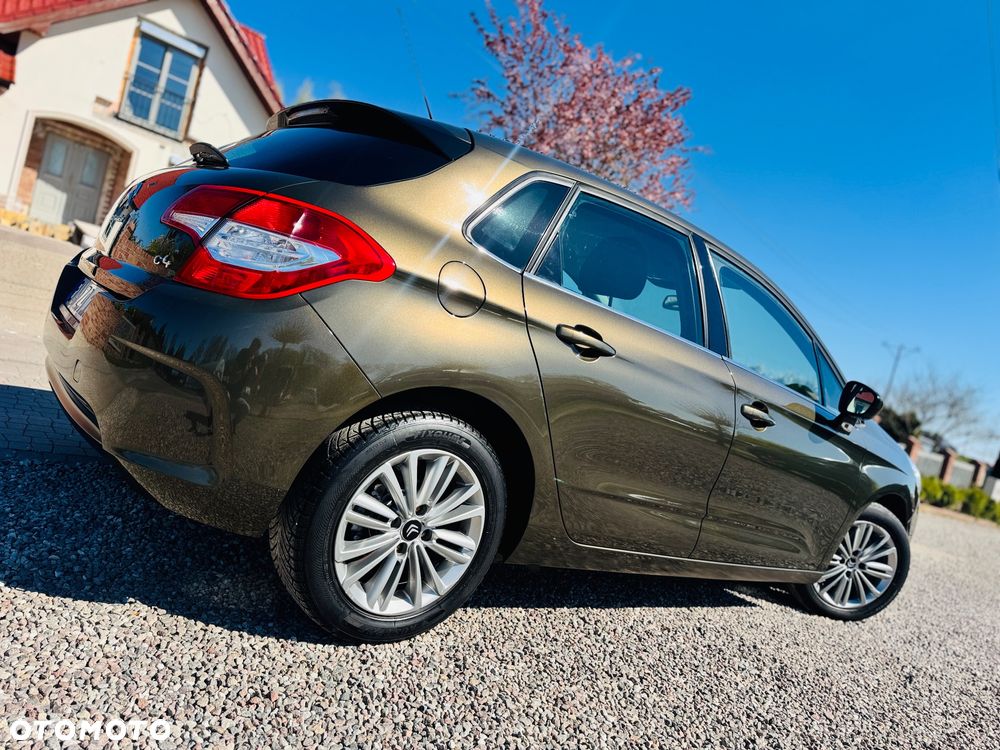 Citroën C4 VTi 120 Selection - 24