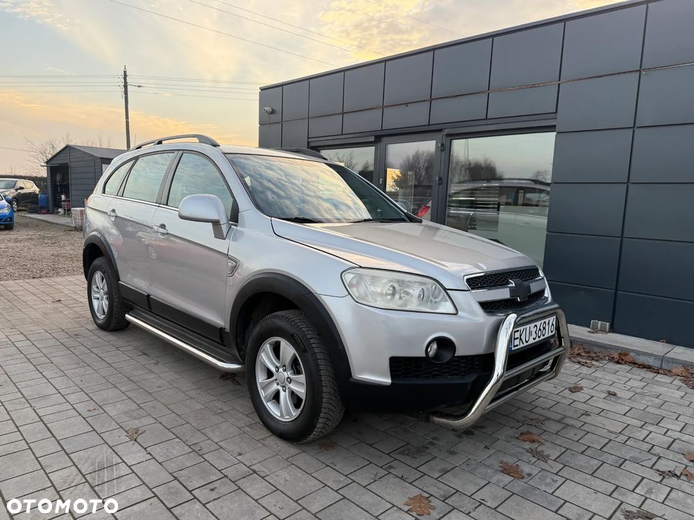 Chevrolet Captiva 2.4 2WD 7 Sitzer LS - 7