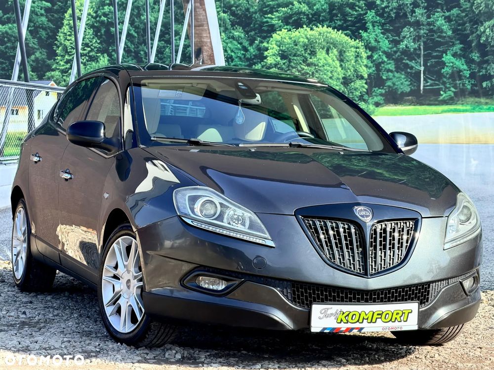 Lancia Delta 1.4 T-Jet 16v Oro - 2