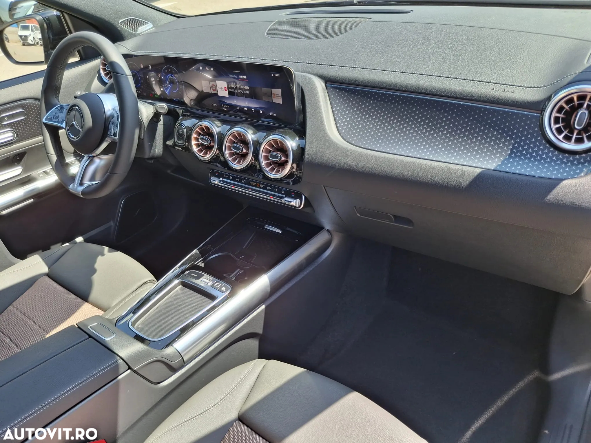 Mercedes-Benz EQA 250+ - 9