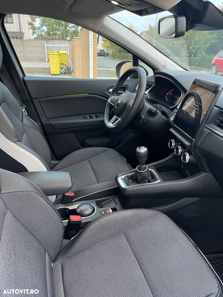 Renault Captur MHEV 140 Techno - 6