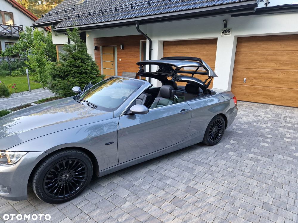BMW Seria 3 325i - 38