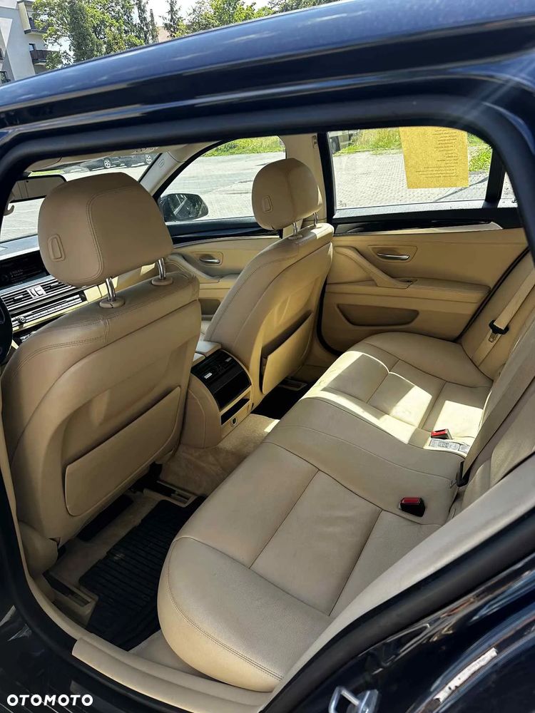 BMW Seria 5 530d xDrive - 8
