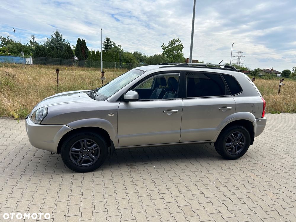 Hyundai Tucson 2.0 CRDi VGT 4WD GLS - 3