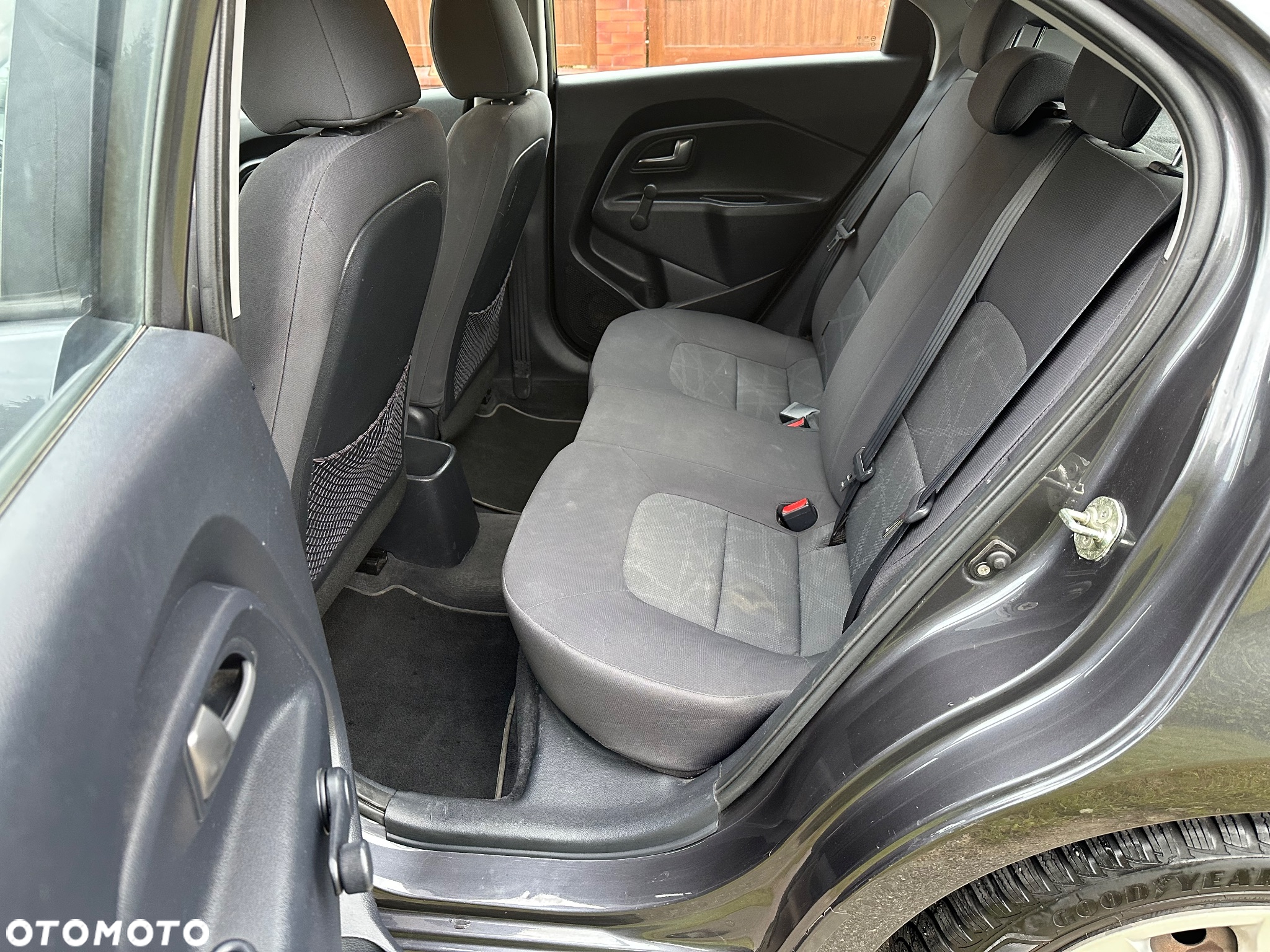 Kia Rio 1.1 CRDI Business Line - 6