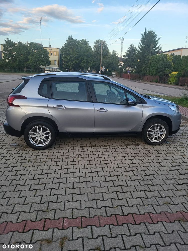 Peugeot 2008 1.2 Pure Tech Active S&S - 3