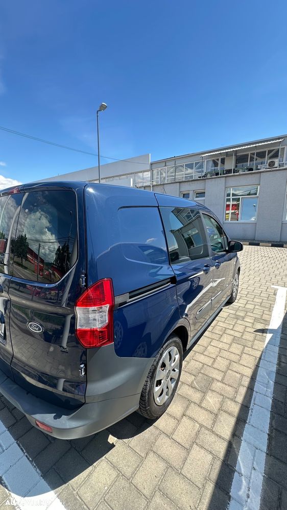 Ford TRANSIT COURIER - 2