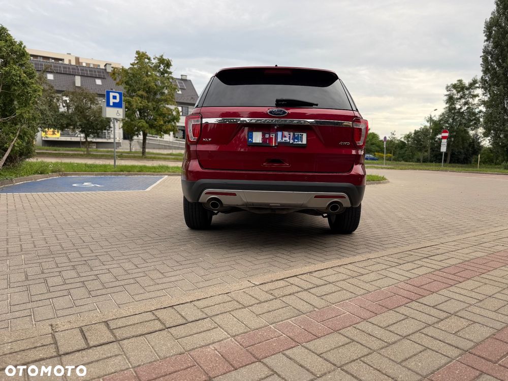Ford Explorer - 5