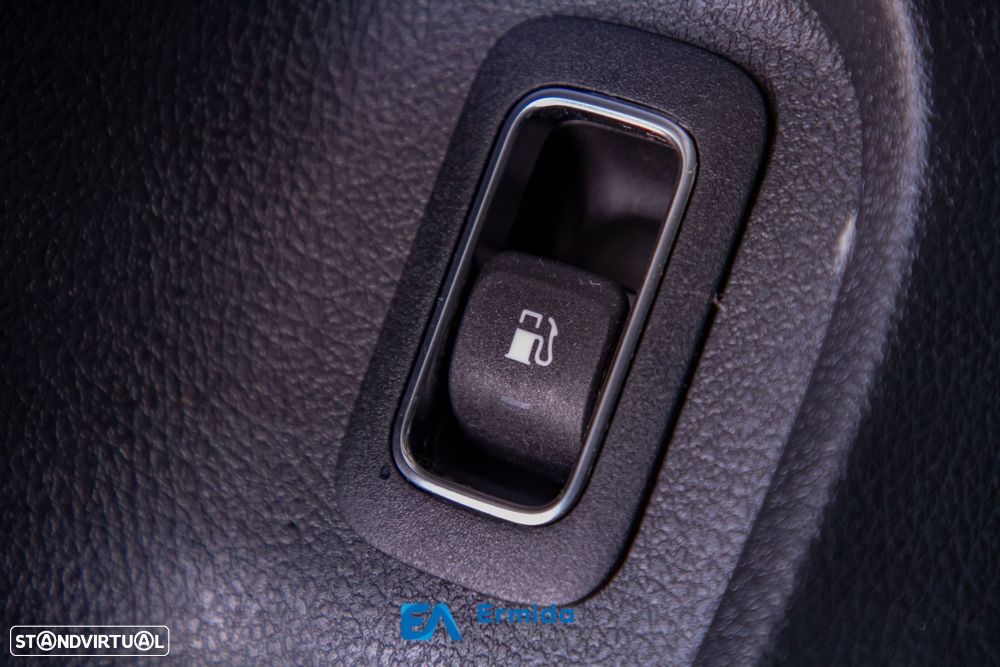 Mercedes-Benz A 250 e 8G-DCT AMG Line - 49