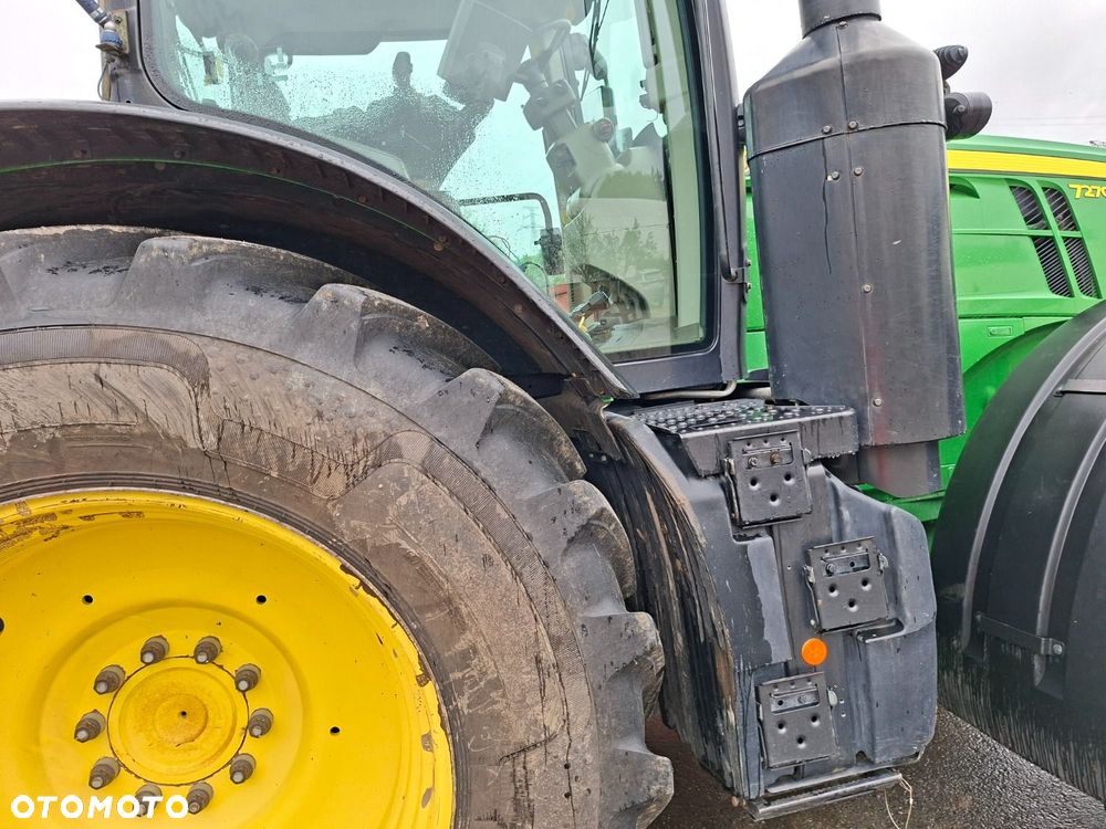 John Deere 7270R 4X4 - 33