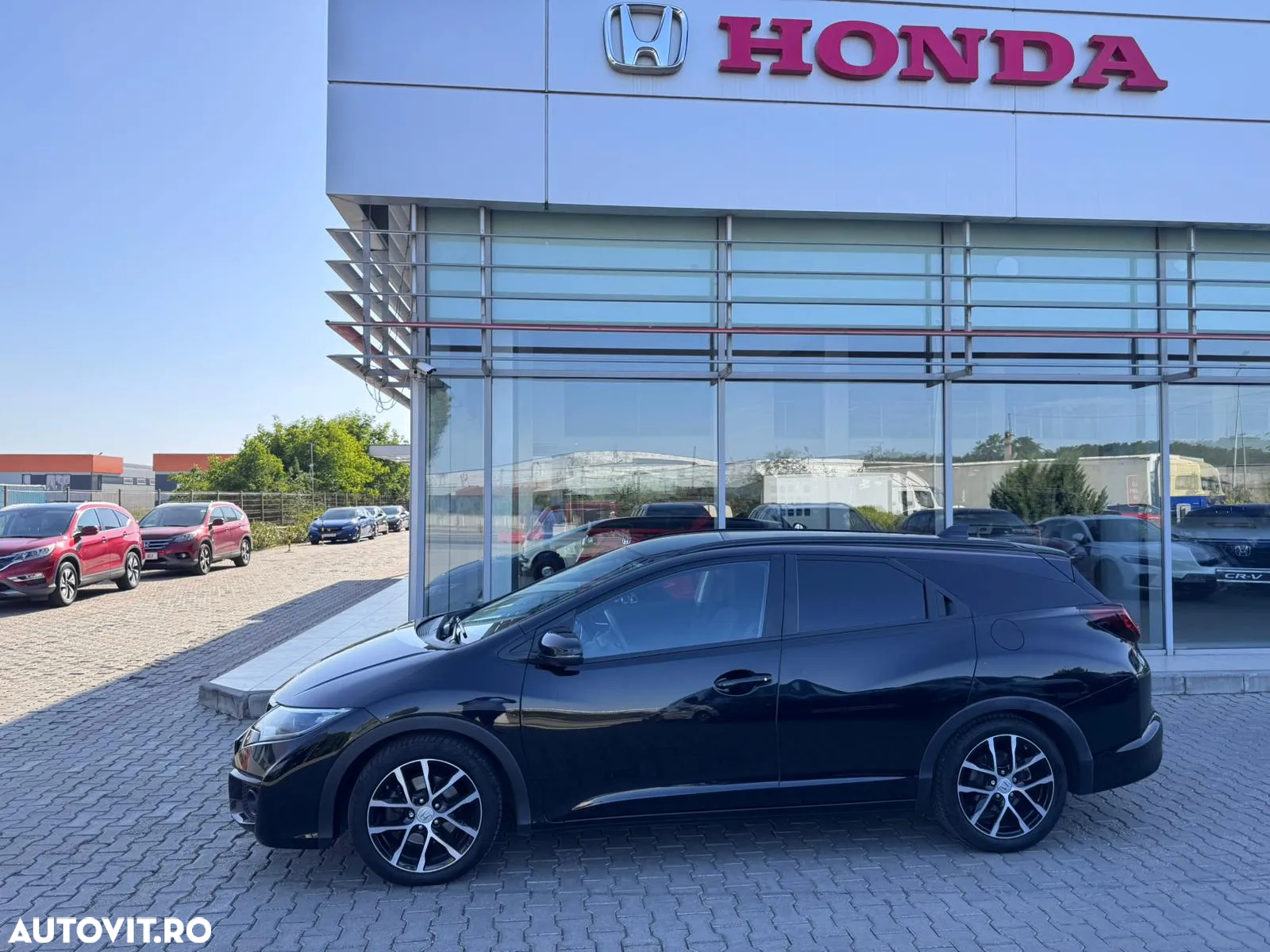 Honda Civic Tourer 1.8 i-VTEC AT Lifestyle - 3