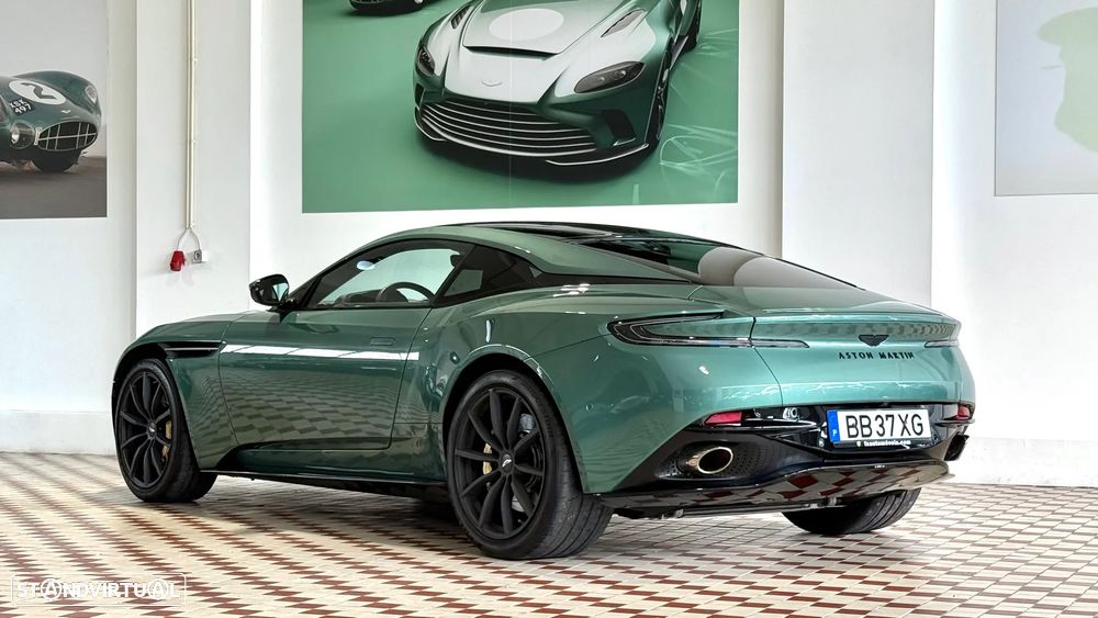 Aston Martin DB11 Coupé V8 Auto - 3