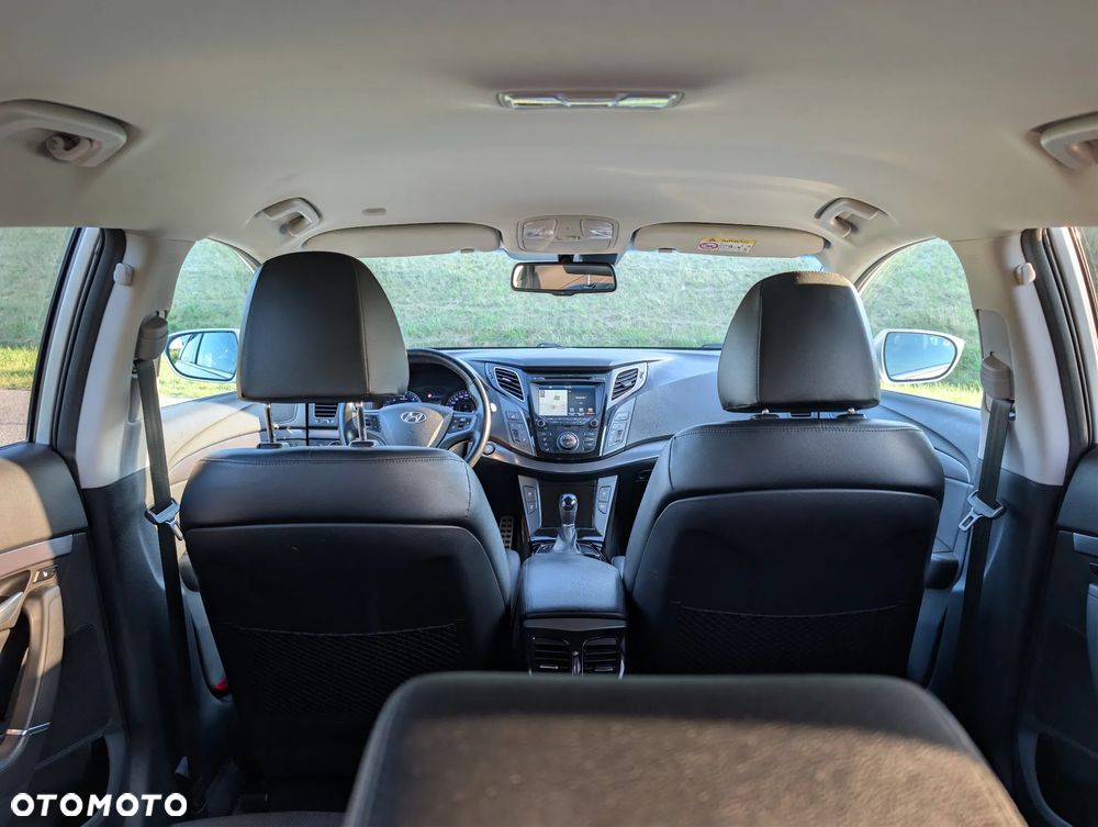 Hyundai i40 Kombi 1.7 CRDi DCT Premium - 21