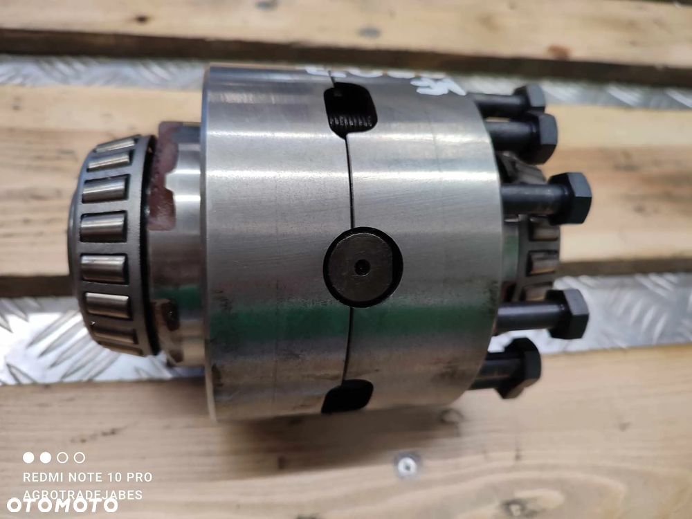 Dyferencjał Massey Ferguson 8937 (13x31) - 8