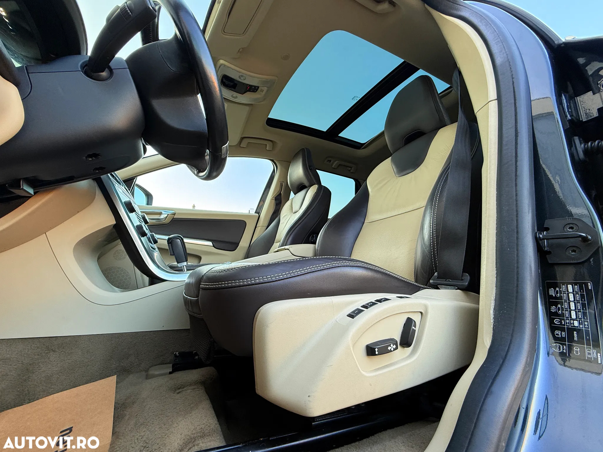 Volvo XC 60 2.4D AWD Aut. Summum - 17