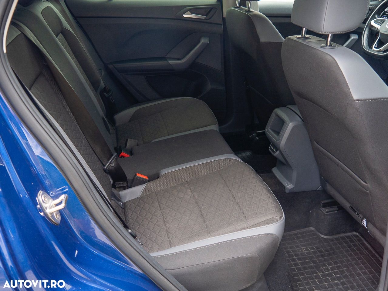Volkswagen T-Cross 1.5 TSI DSG Advanced - 4