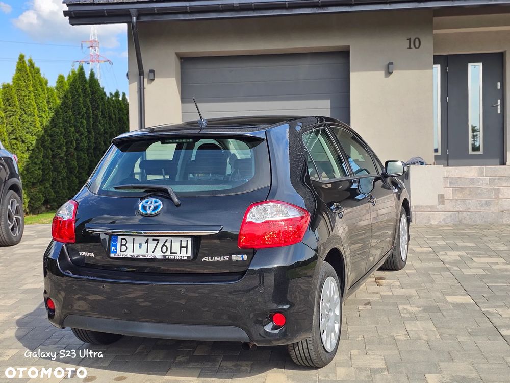 Toyota Auris 1.8 HSD Sol - 4