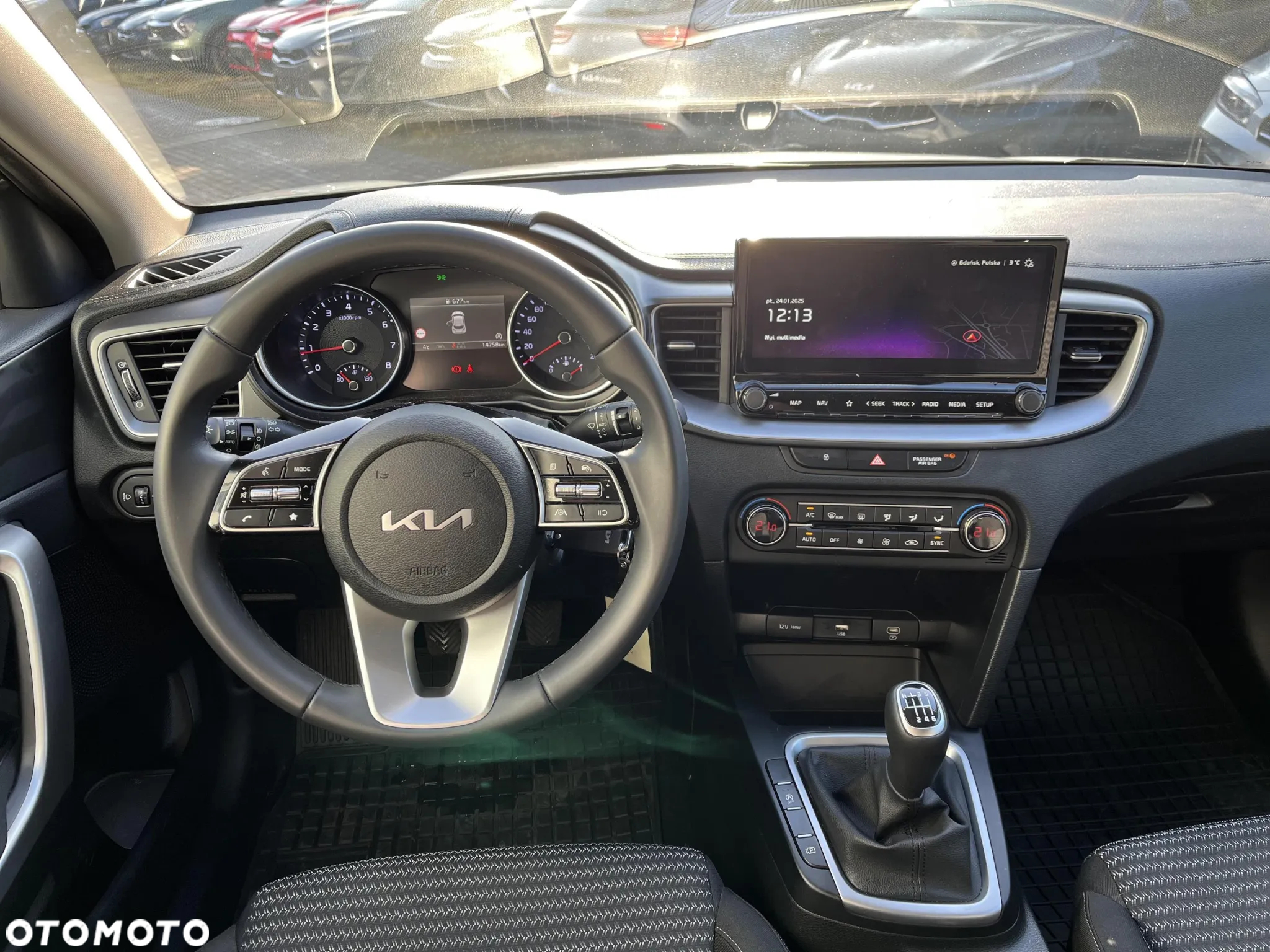 Kia XCeed 1.5 T-GDI M - 13