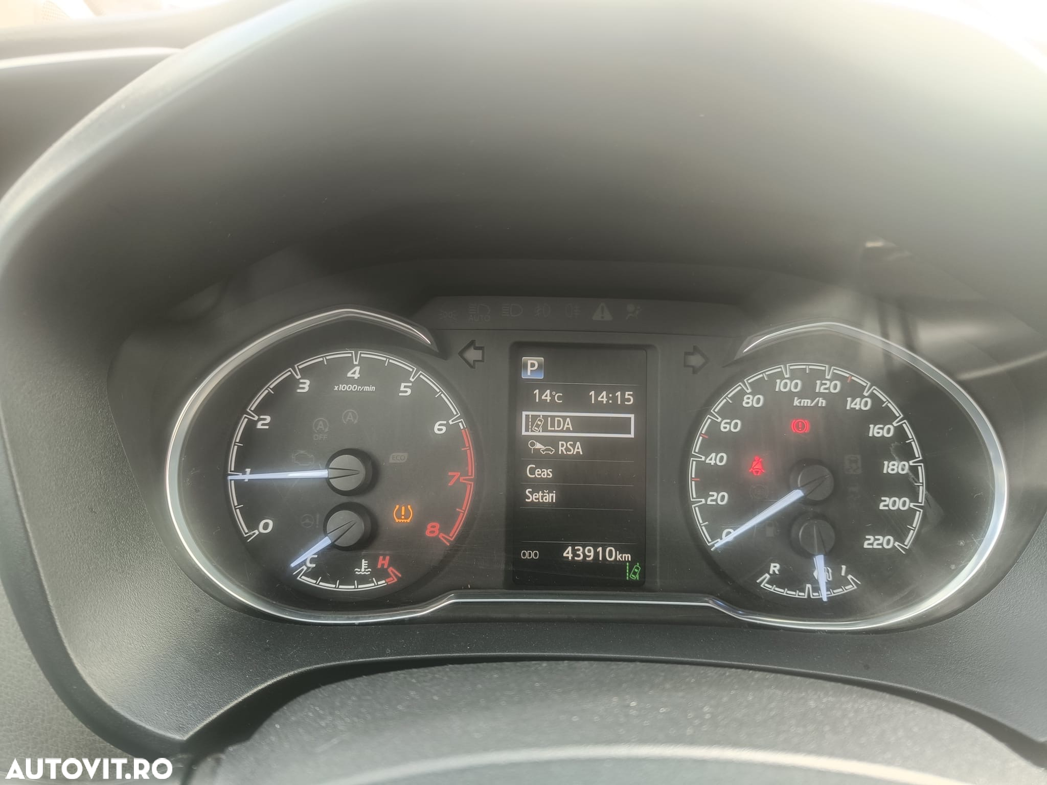 Toyota Yaris - 12