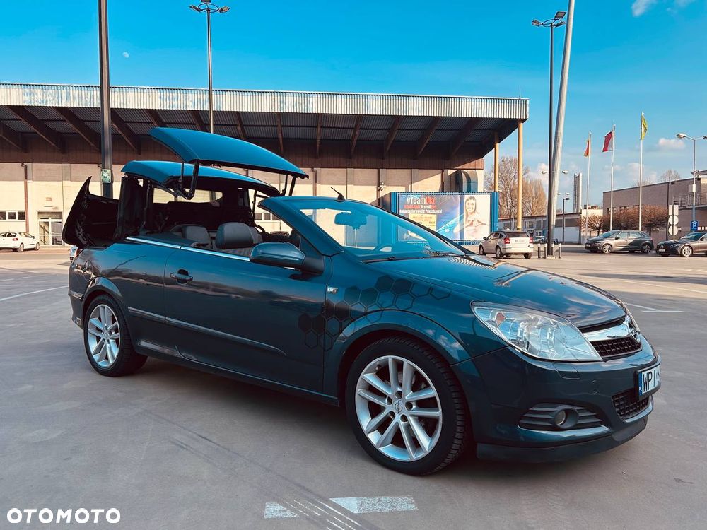 Opel Astra 1.9 CDTI DPF Cosmo - 1