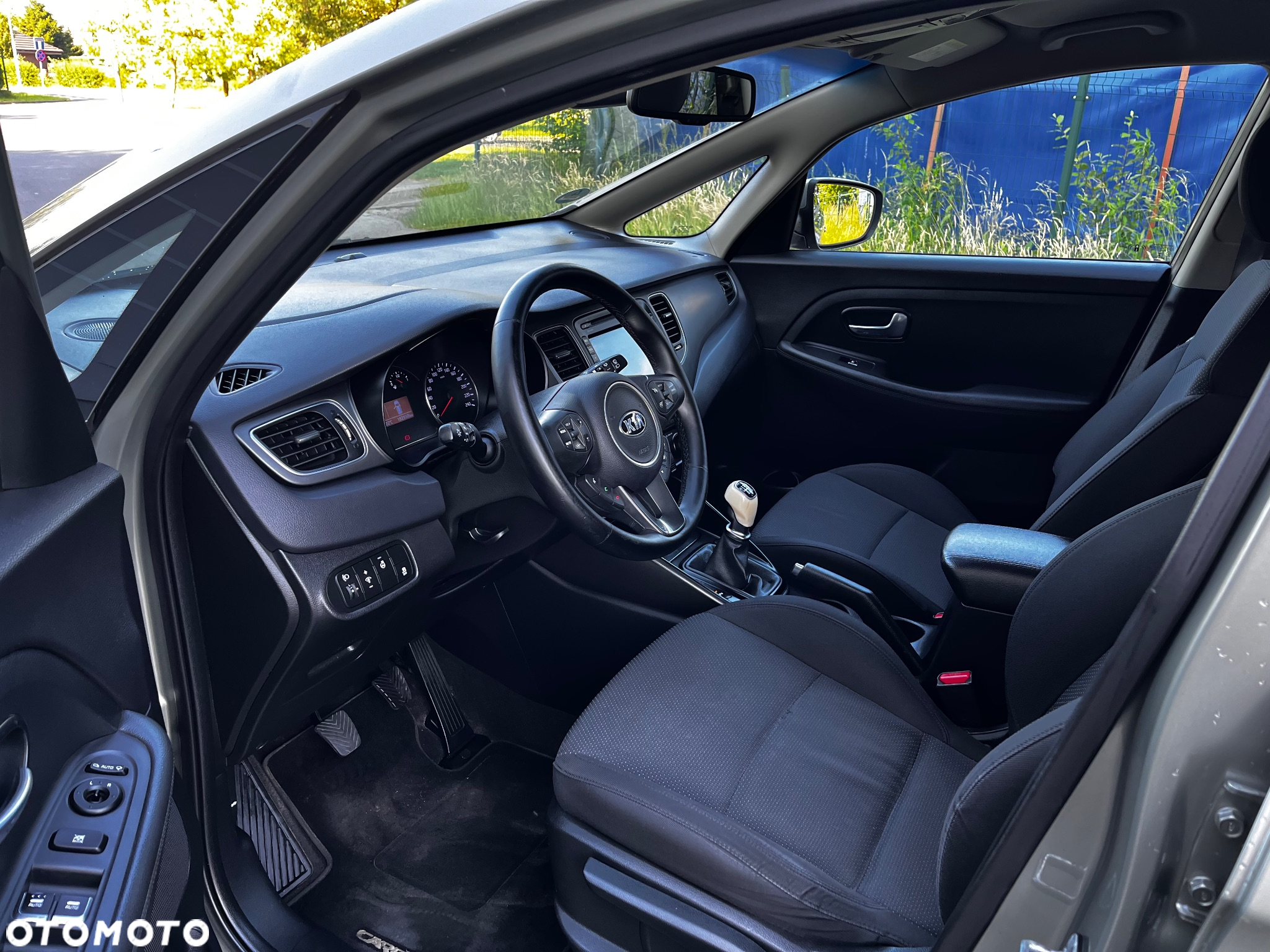 Kia Carens 1.7 CRDi L - 14