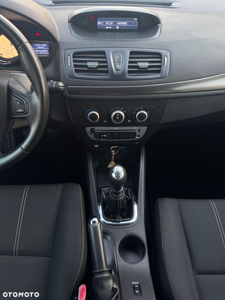 Renault Megane 1.5 dCi Bose - 11