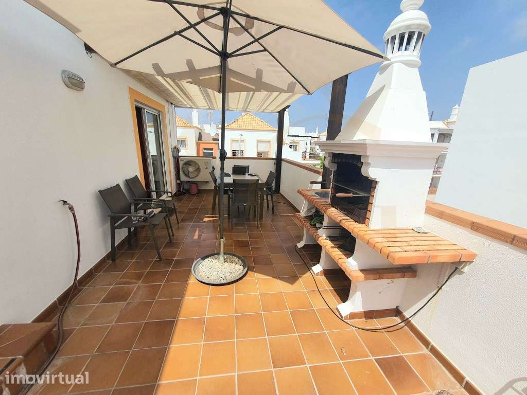 Apartamento Duplex T2, com Terraços e acesso a Piscinas, em Cabanas... - Grande imagem: 2/21