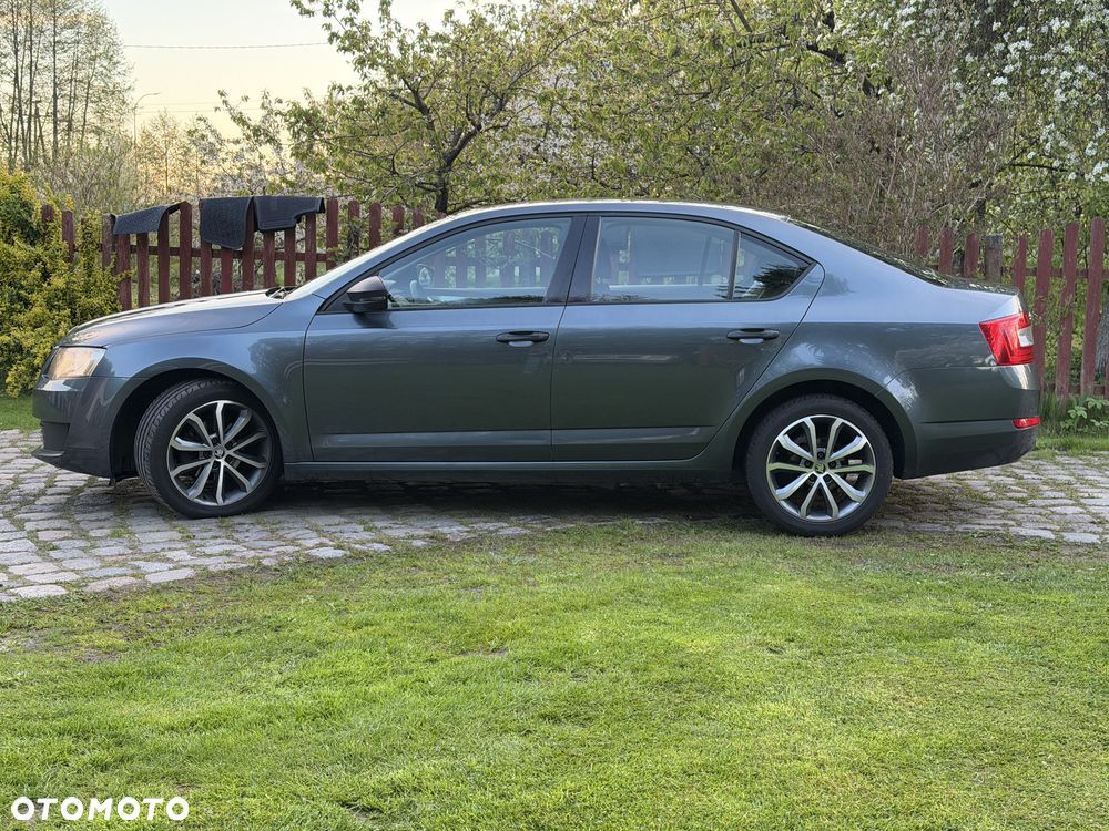Skoda Octavia - 3