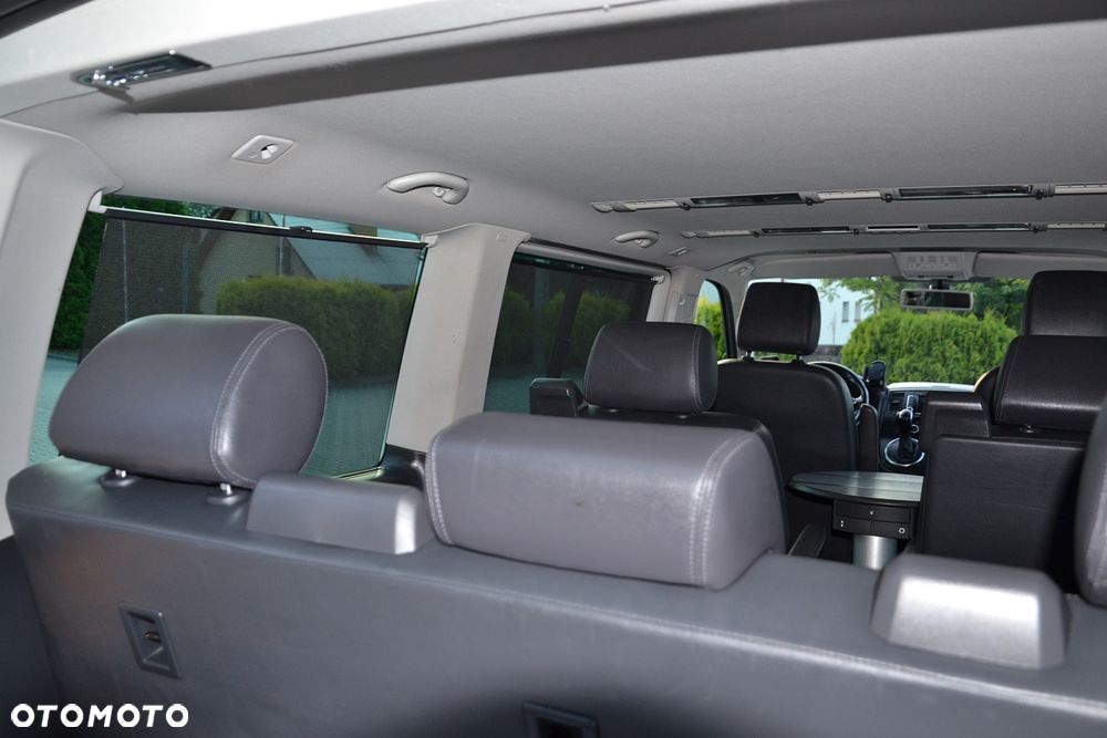 Volkswagen Multivan - 19