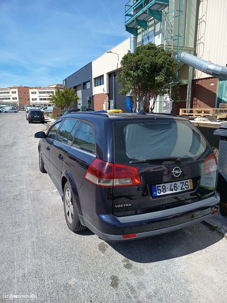 Opel Vectra Caravan 1.9 CDTi Executive - 16