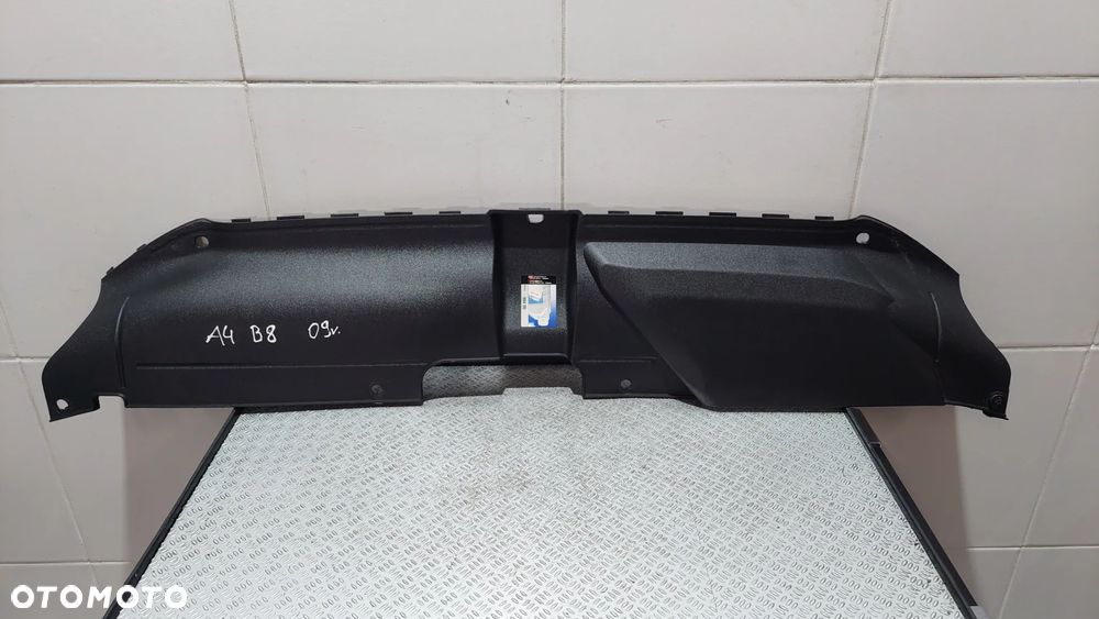 OSŁONA NAKŁADKA PASA PRZEDNIEGO AUDI A4 B8 R2009 NR 8K0807081 - 1