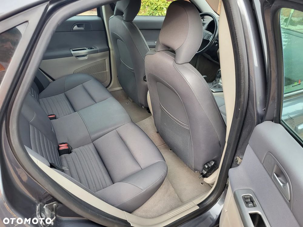 Volvo S40 2.0D Momentum - 15