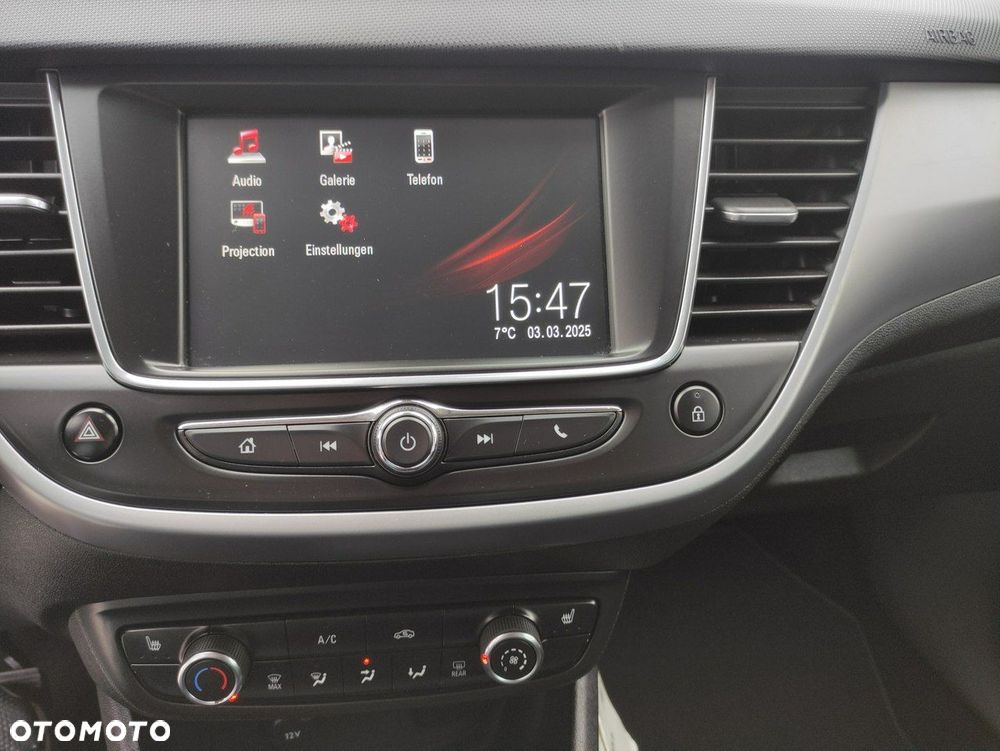 Opel Crossland X - 18