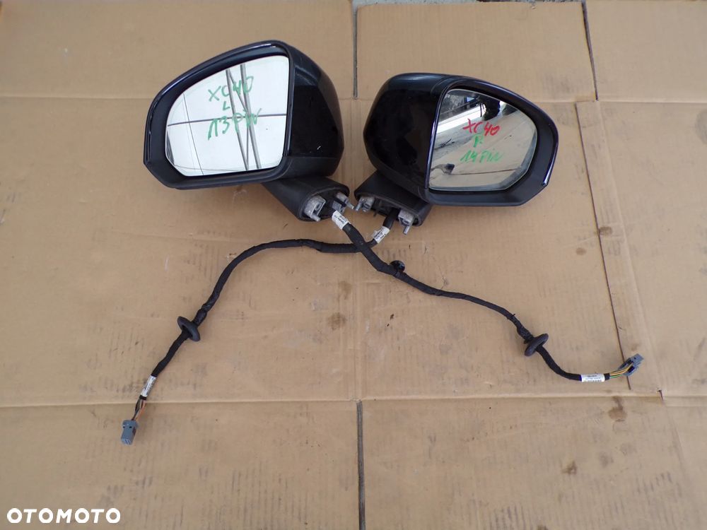 LUSTERKO LEWE 13 PIN PRAWE 14 PIN VOLVO XC40 II - 1
